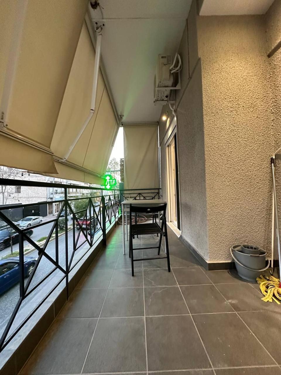 Warm And Modern Brand New Apartment 比雷埃夫斯 外观 照片