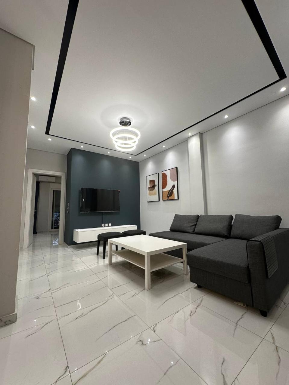 Warm And Modern Brand New Apartment 比雷埃夫斯 外观 照片